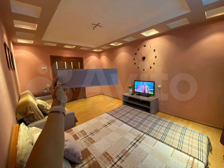 2-к. квартира, 51 м², 2/9 эт.