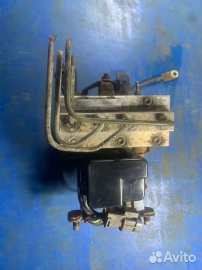 Блок ABS Subaru Legacy BG5 20E 1995