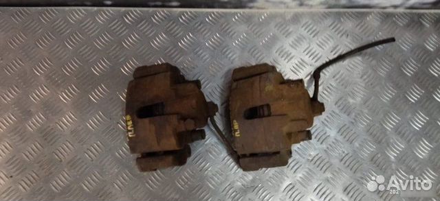 Тормозные суппорта переднее Chrysler Sebring 2.7