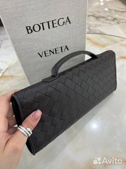 Клатч Bottega Veneta Andiamo Clutch