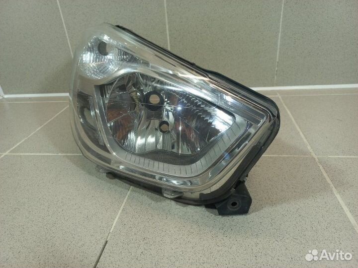 Фара правая Renault Dokker