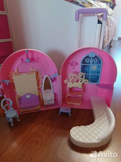 Кукольный дом в чемодане