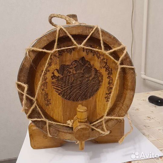 Бочонок дубовый (барилка) на 8л