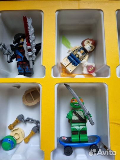 Кейс для хранения минифигурок lego с фигурками