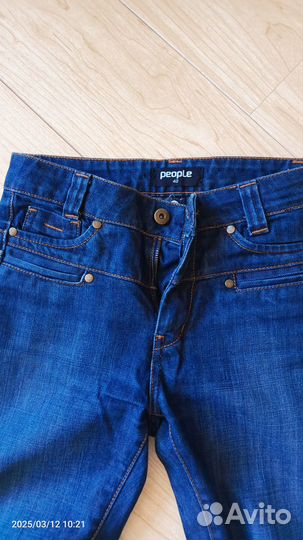 Джинсы клеш