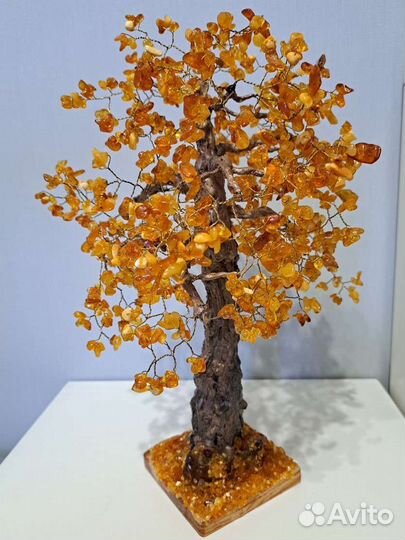 Янтарное дерево,дерево из янтаря, денежное дерево