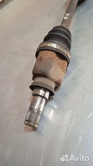 Полуось передняя левая Smart Forfour 2005