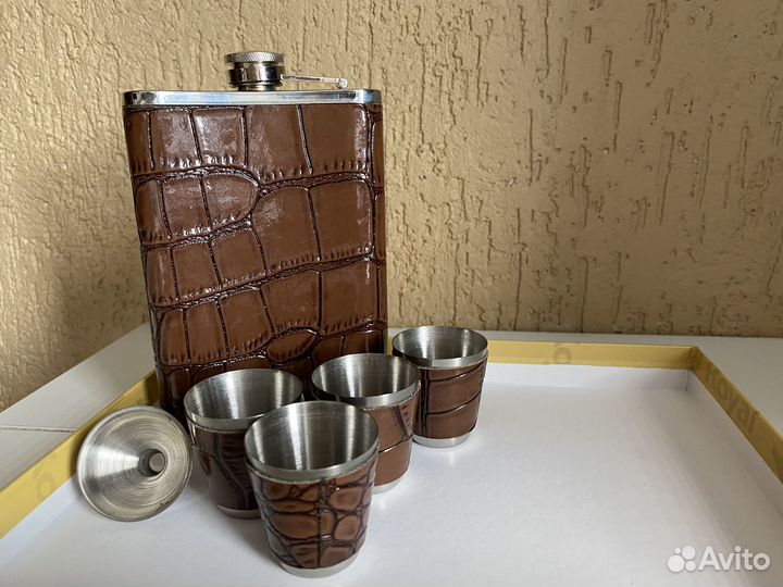 Мужской подарочный набор фляга, стопки