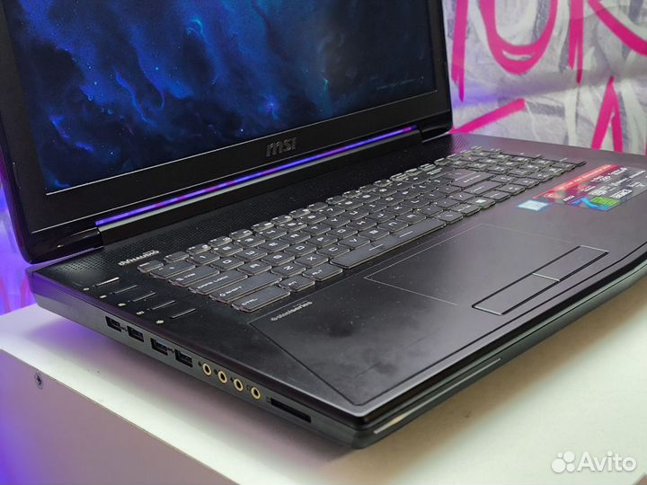 Игровой ноутбук : i7 / GTX 1070 (8GB) / 16GB