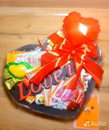 Подарок для девушки девочки мамы сестры love is