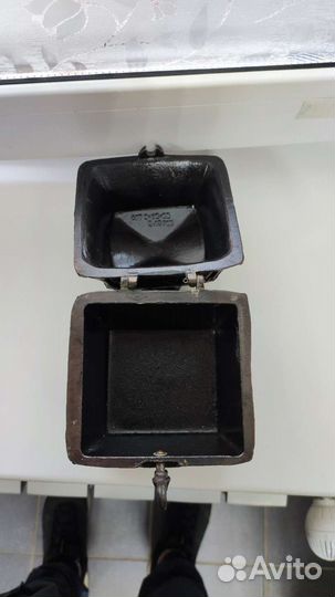 Шкатулка в виде ларца 