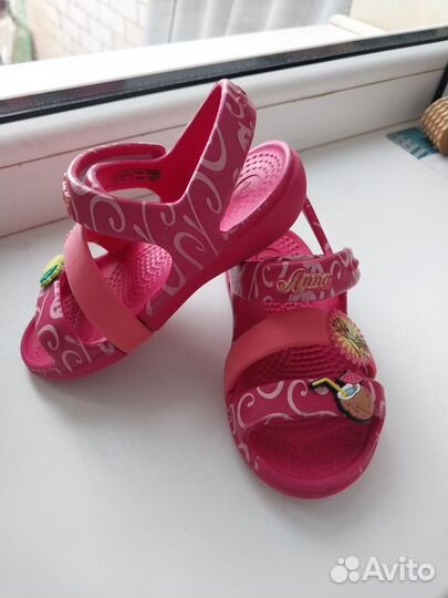 Сандалии crocs С8