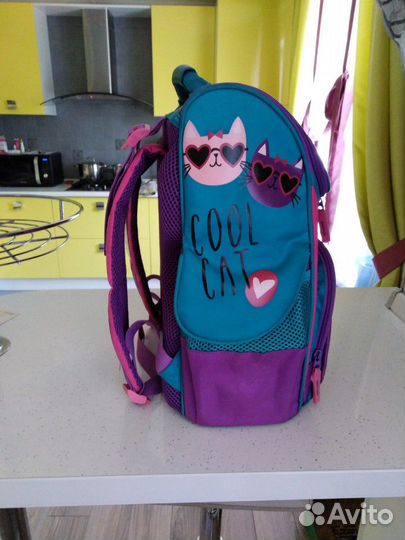 Рюкзак школьный