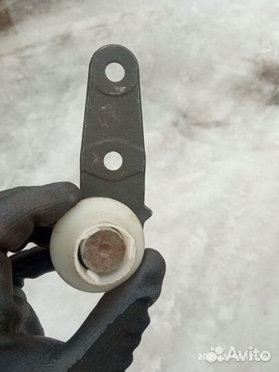 Шаровая левая audi 80 б3,новая