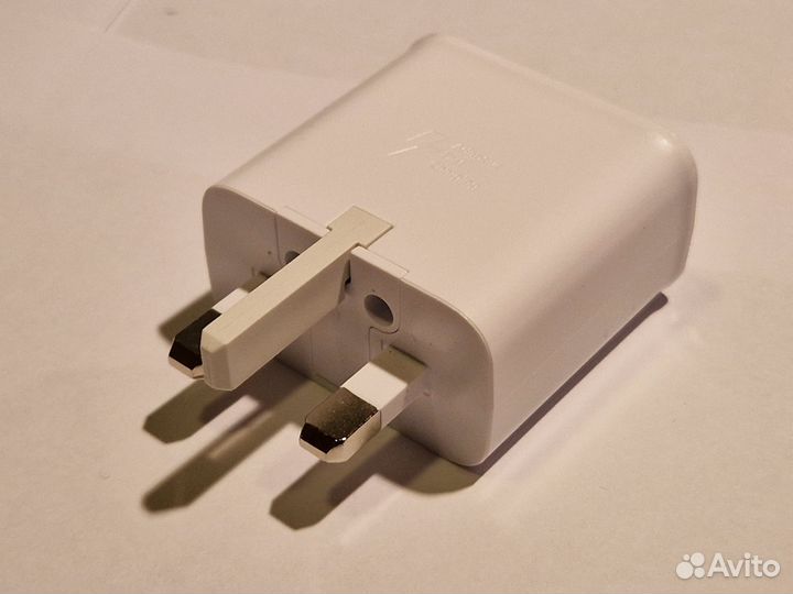 Дорожное зарядное устройство USB Samsung EP-TA200