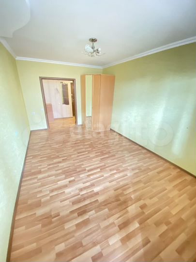 2-к. квартира, 60 м², 3/12 эт.