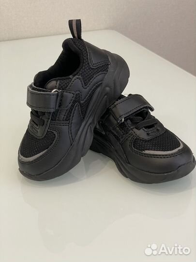 Кроссовки 22 размер