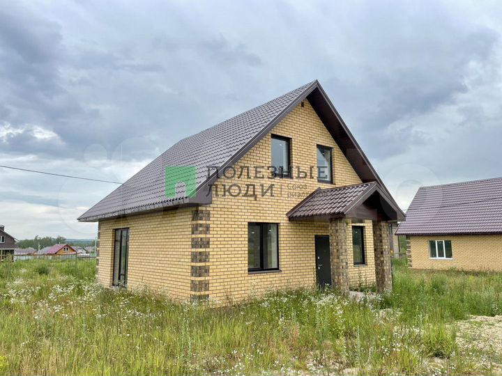 Коттедж 121 м² на участке 5 сот.