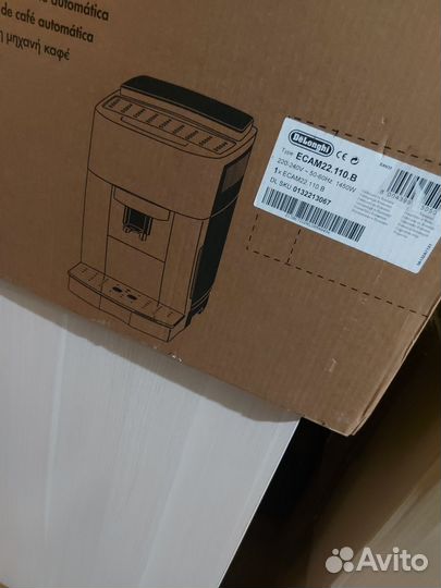 Кофемашина delonghi magnifica