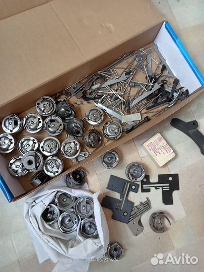 Челнок для швейной машины