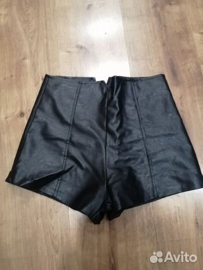 Шорты женские кожаные