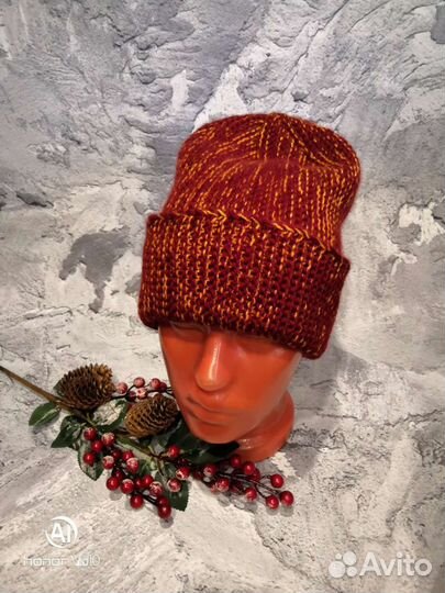 Шапки, варежки, манишки вязаные по индивидуальному