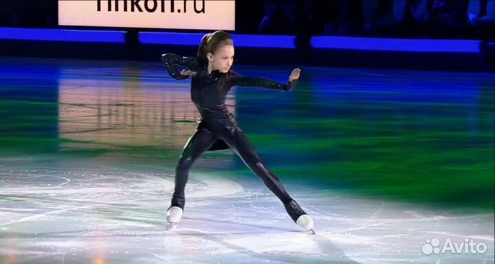 Костюм для выступлений фигурное 140 146