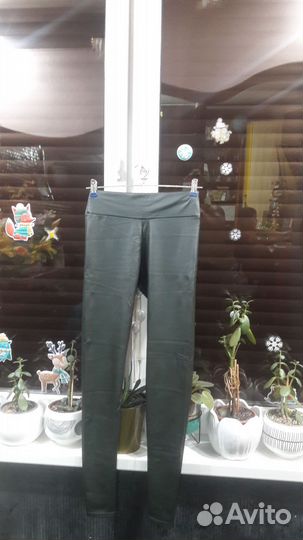 Брюки из экокожи