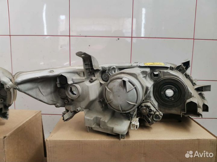 Фары на toyota camry v40 оригинал