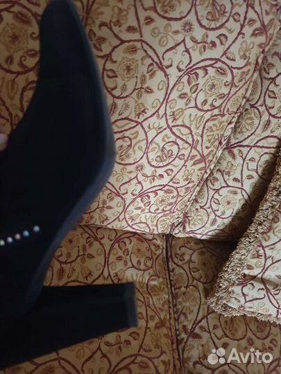 Сапоги Thierry Rabotin 38 стразы