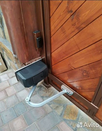 Рольставни на двери, гараж электрическиепод ключ