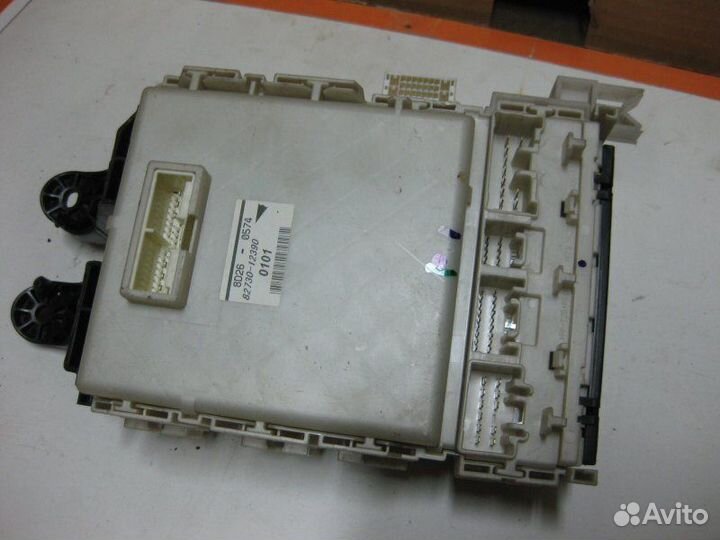 Блок предохранителей Toyota Corolla 1.6