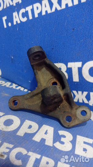 Кронштейн генератора Toyota Vista седан 3S-FE 1994