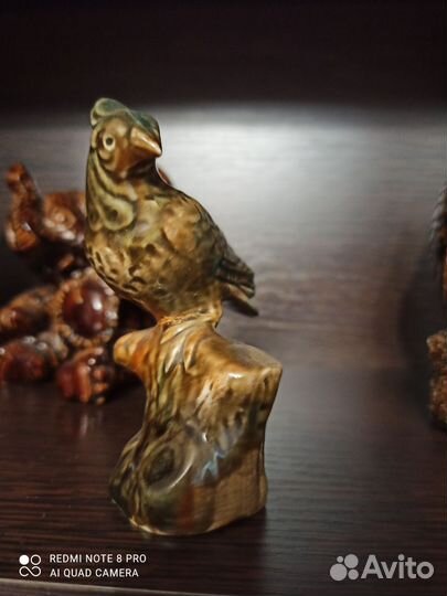 Статуэтка птицы