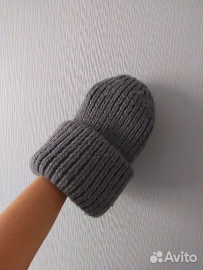 Зимняя шапка женская