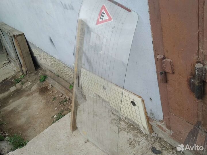 Заднее стекло ваз 2101-07