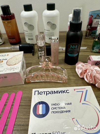 Огромный пакет косметики новой цена за все