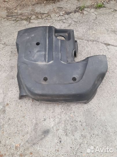 Крышка двигателя Экран ресивера нива Шевроле Нива