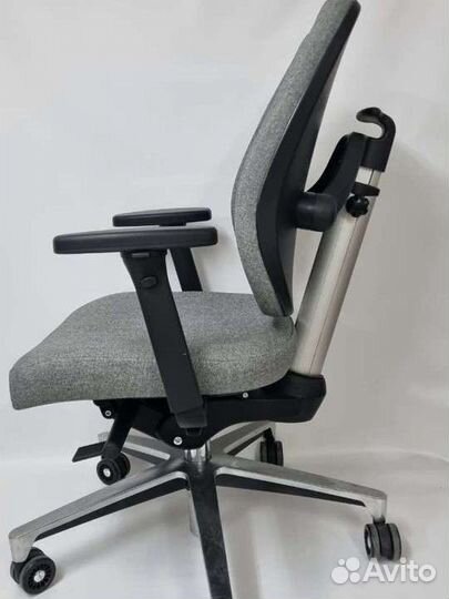 Компьютерное анатомическое кресло Tango, SingBee