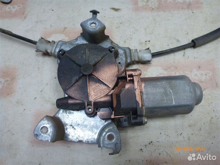 Стеклоподъемник передний левый Nissan Almera N16