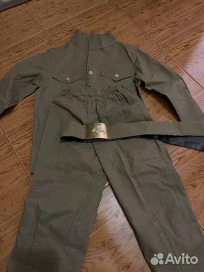 Военный костюм