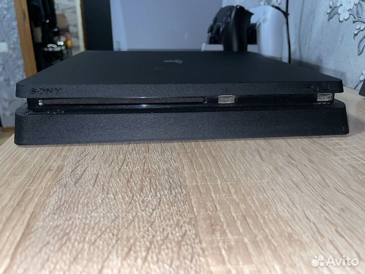 Sony PS4 slim 1tb
