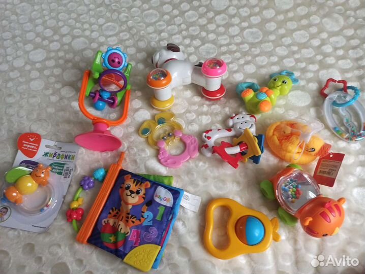 Игрушки погремушки