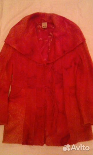 Шикарное оранжевое полупальто