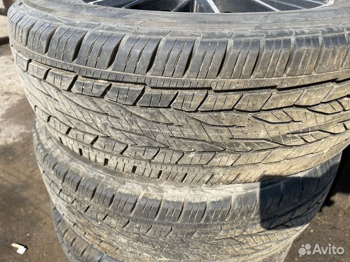 Continental ComfortContact - 5 215/60 R17 96H