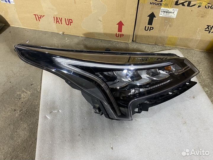 Фара правая KIA RIO 4 X Full LED