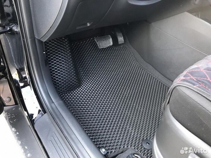 Автоковрики EVA на Nissan Primera