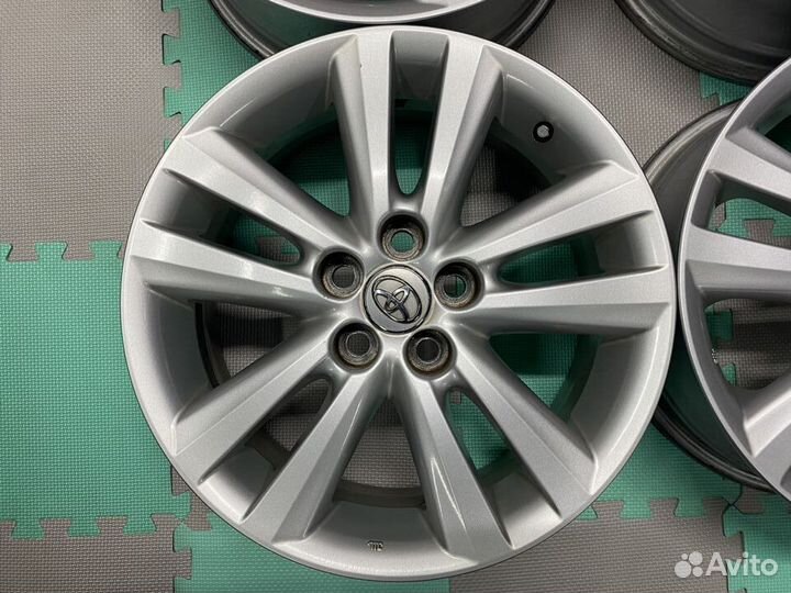 Комплект оригинальных дисков Toyota wish