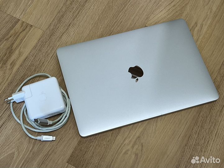 Apple MacBook Pro 13 2017 256Gb