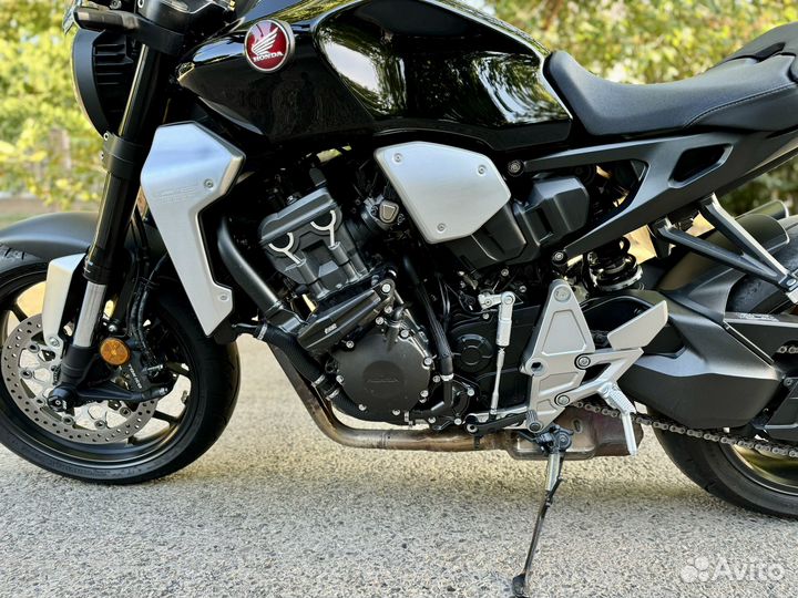 Honda CB1000R